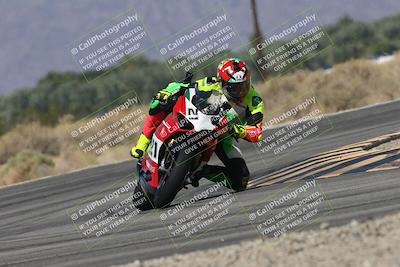 media/Oct-13-2025-Moto Forza (Mon) [[a66d839500]]/3-B Group/Session 3 (Turn 16)/